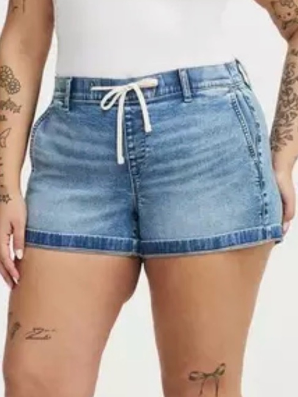 NWOT•Never Worn!! TWO Torrid 3.5” Mid Rise Shorts 00X , TORRID SIZE 10 Large - Picture 6 of 10